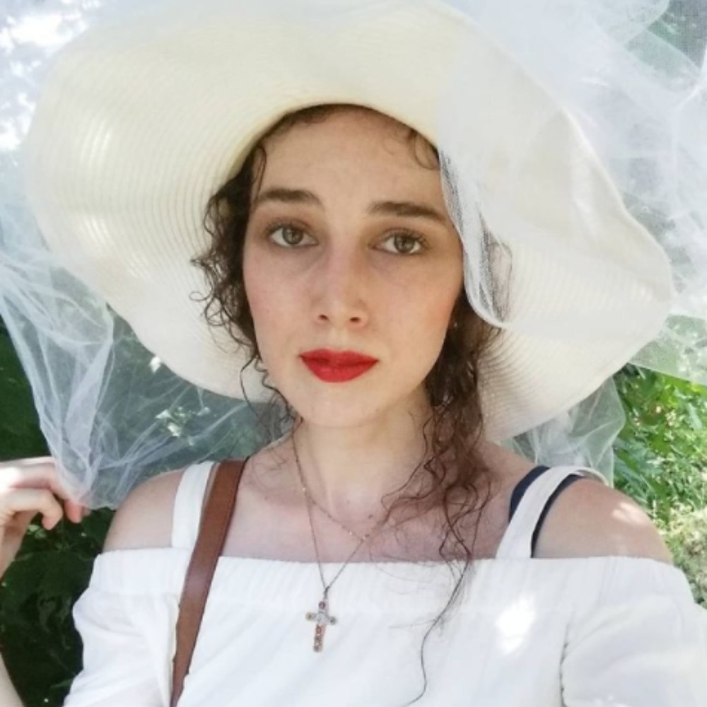 Meet your Posher, Posh